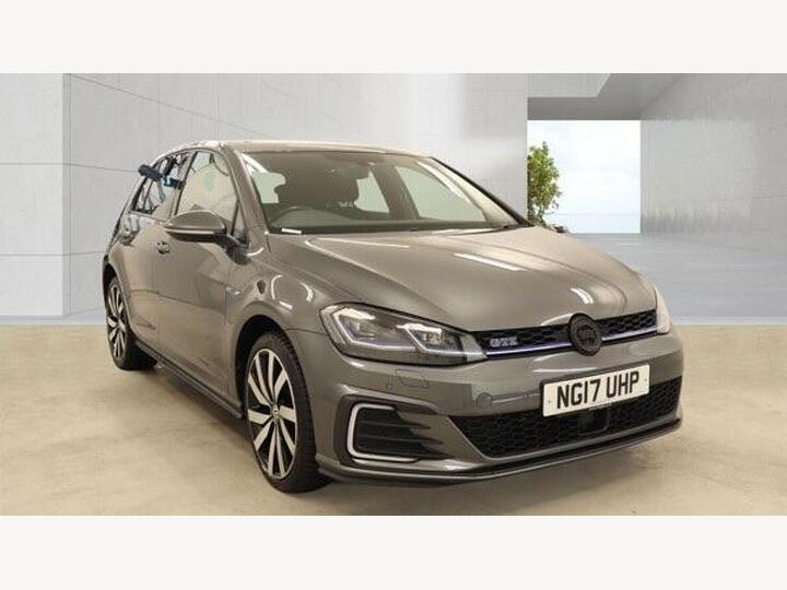 Volkswagen Golf 1.4 TSI 8.7kWh GTE Advance DSG Euro 6 (s/s) 5dr