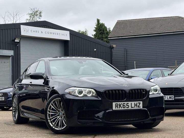 BMW M5 4.4 V8 DCT Euro 6 (s/s) 4dr