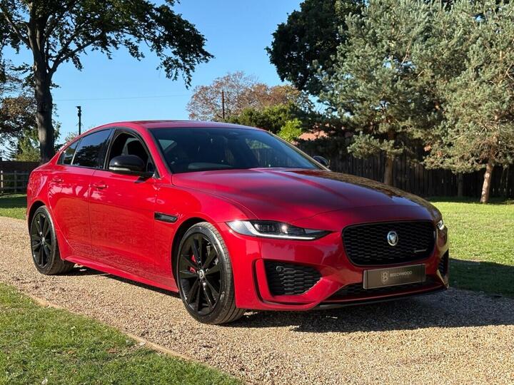 Jaguar XE 2.0 D200 MHEV R-Dynamic SE Black Auto Euro 6 (s/s) 4dr