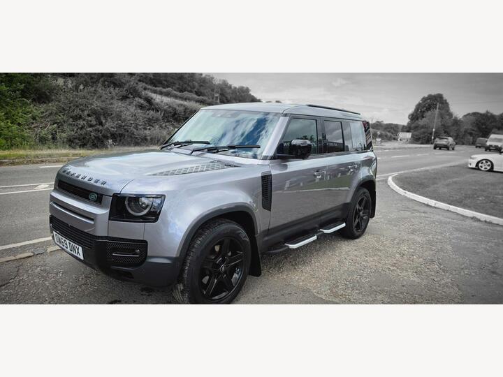 Land Rover Defender 110 2.0 SD4 SE Auto 4WD Euro 6 (s/s) 5dr Land Rover Defender 110 2.0 SD4 SE Auto 4WD Euro 6 (s/s) 5dr