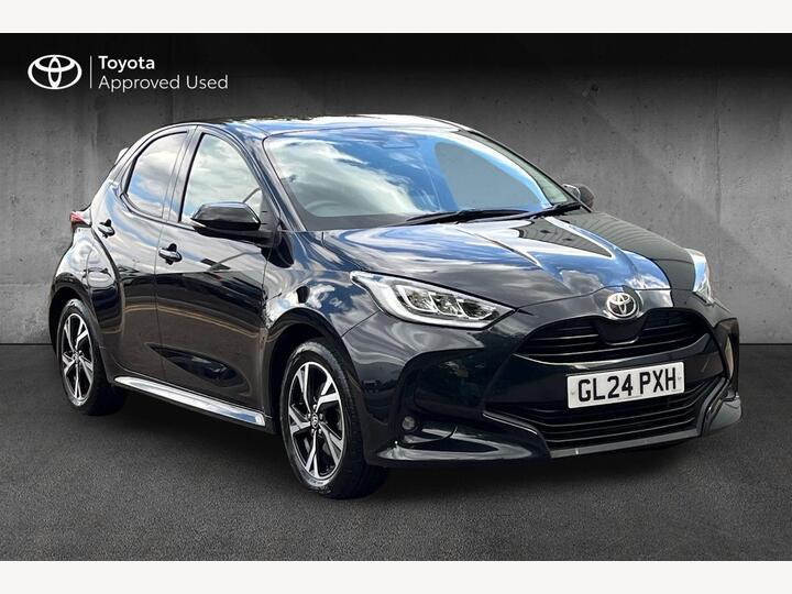 Toyota Yaris 1.5 VVT-h Design E-CVT Euro 6 (s/s) 5dr