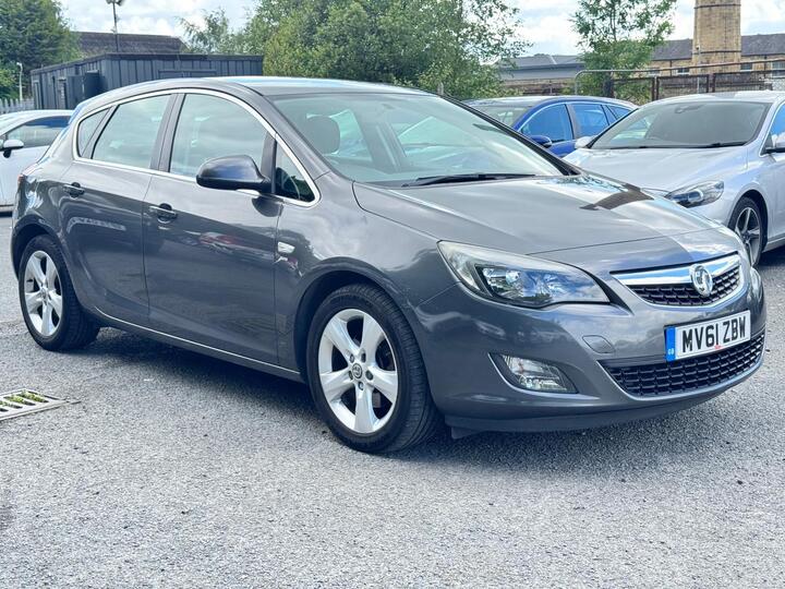 Vauxhall Astra 2.0 CDTi EcoFLEX SRi Euro 5 (s/s) 5dr