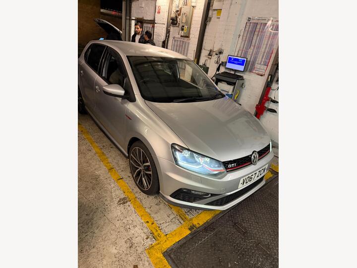 Volkswagen Polo 1.8 TSI GTI DSG Euro 6 (s/s) 5dr Volkswagen Polo 1.8 TSI GTI DSG Euro 6 (s/s) 5dr