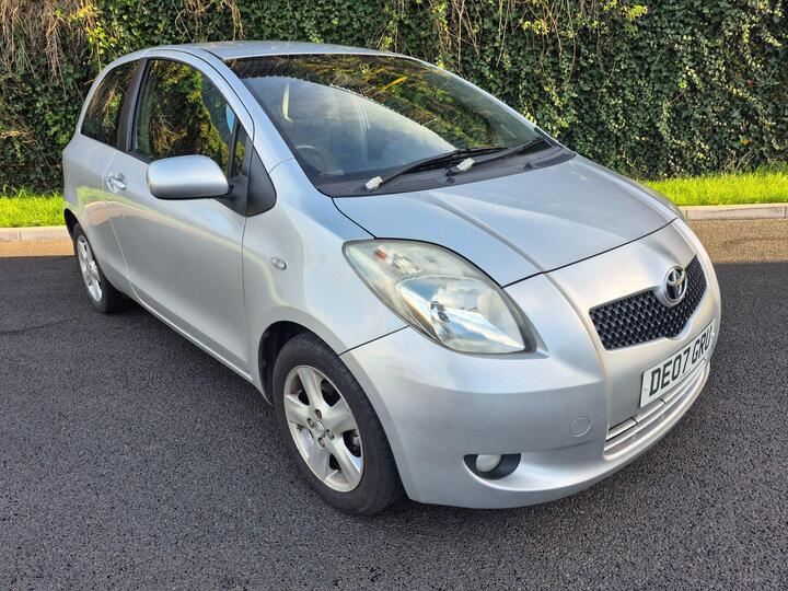 Toyota Yaris 1.3 VVT-i T Spirit 3dr Toyota Yaris 1.3 VVT-i T Spirit 3dr