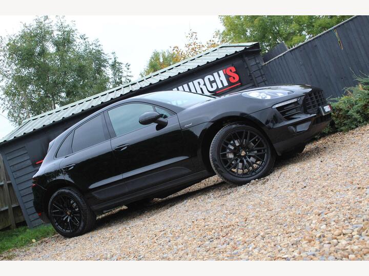 Porsche Macan 3.0 TD V6 S PDK 4WD Euro 6 (s/s) 5dr Porsche Macan 3.0 TD V6 S PDK 4WD Euro 6 (s/s) 5dr