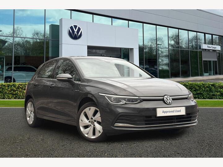 Volkswagen Golf 1.5 TSI Style Euro 6 (s/s) 5dr Volkswagen Golf 1.5 TSI Style Euro 6 (s/s) 5dr