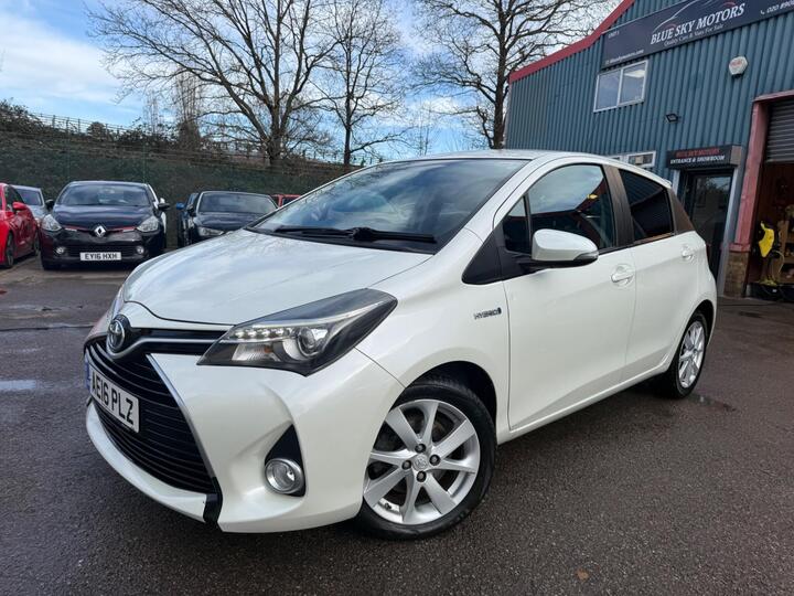 Toyota Yaris 1.5 VVT-h Sport E-CVT Euro 6 5dr