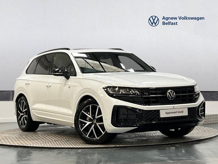 Volkswagen Touareg 3.0 TDI V6 Black Edition Tiptronic 4Motion Euro 6 (s/s) 5dr
