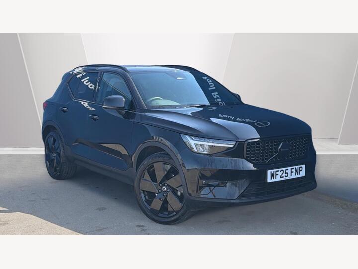 Volvo XC40 2.0 B4 MHEV Plus Black Edition DCT Auto Euro 6 (s/s) 5dr