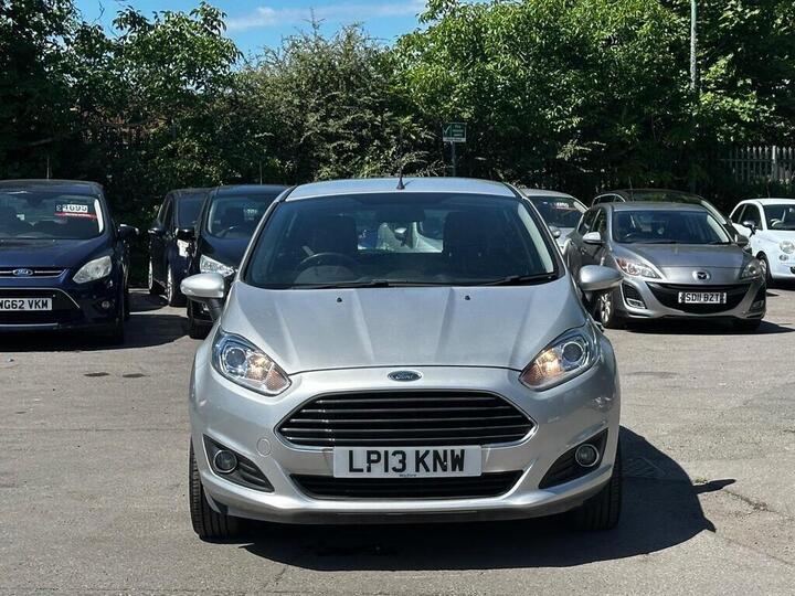 Ford Fiesta 1.0T EcoBoost Zetec Euro 5 (s/s) 5dr