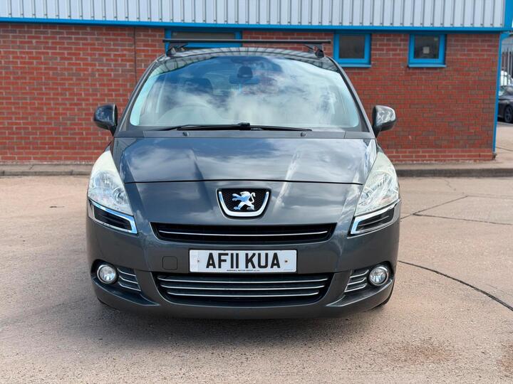 Peugeot 5008 1.6 HDi Sport Euro 5 5dr Peugeot 5008 1.6 HDi Sport Euro 5 5dr