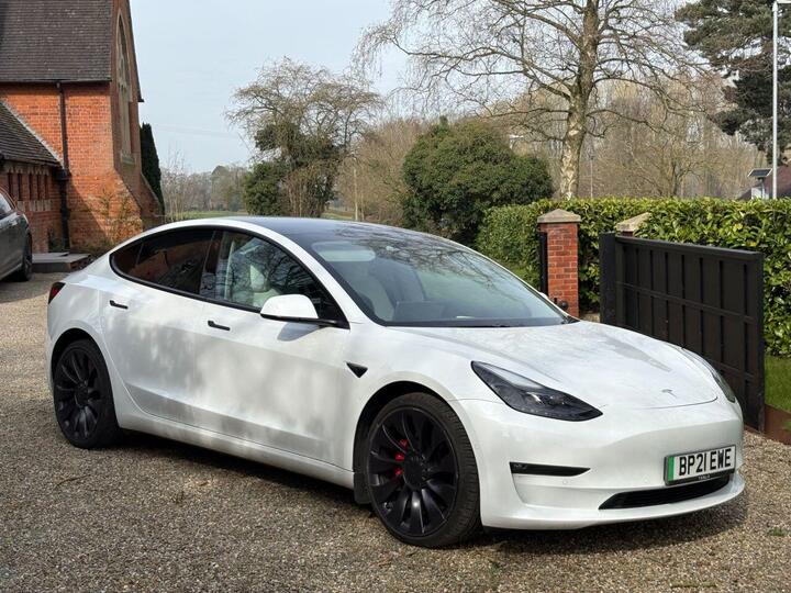 Tesla Model 3 (Dual Motor) Performance Auto 4WDE 4dr (Performance Upgrade)