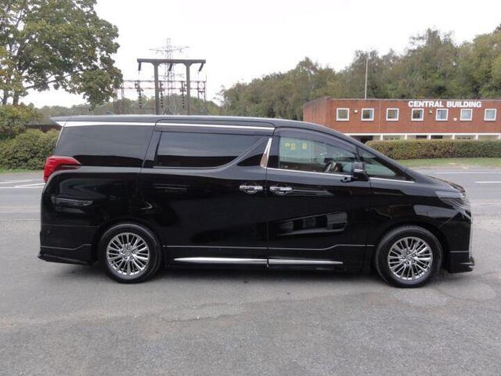 Toyota Alphard EXECUTIVE LOUNGE MODELISTA  CAR VX BIMTA