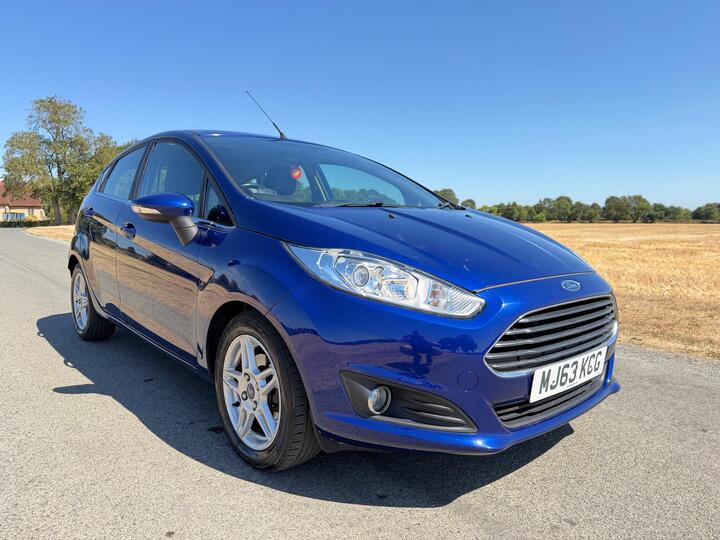 Ford Fiesta 1.0T EcoBoost Zetec Euro 5 (s/s) 5dr
