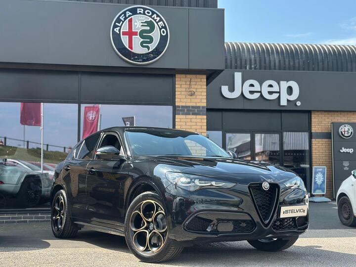 Alfa Romeo Stelvio 2.0T Intensa Auto Q4 AWD Euro 6 (s/s) 5dr