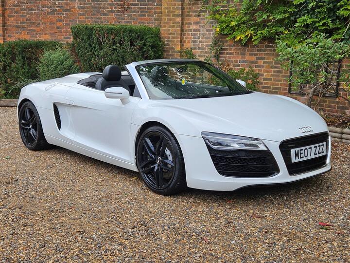 Audi R8 4.2 FSI V8 Spyder S Tronic Quattro Euro 5 2dr