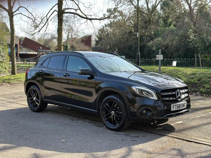 Mercedes-Benz GLA 1.6 GLA180 Urban Edition 7G-DCT Euro 6 (s/s) 5dr Mercedes-Benz GLA 1.6 GLA180 Urban Edition 7G-DCT Euro 6 (s/s) 5dr