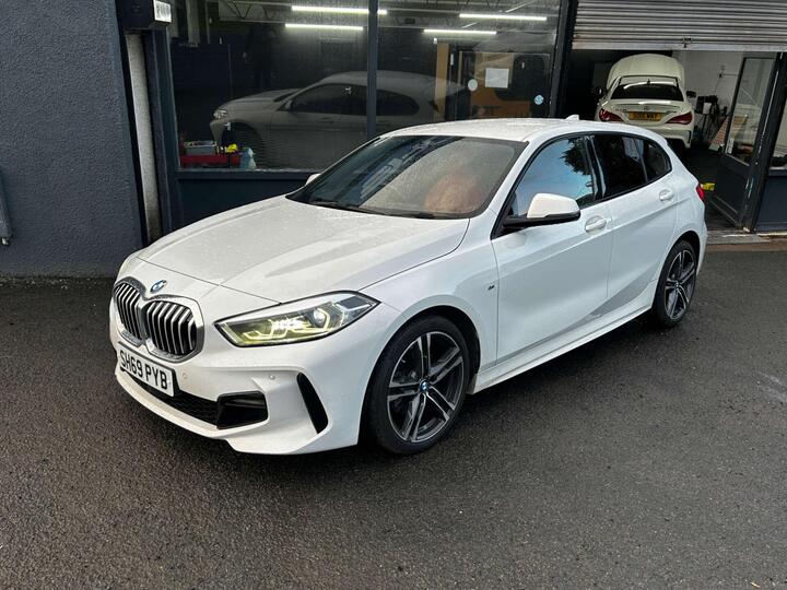 BMW 1 SERIES 1.5 118i M Sport DCT Euro 6 (s/s) 5dr BMW 1 SERIES 1.5 118i M Sport DCT Euro 6 (s/s) 5dr