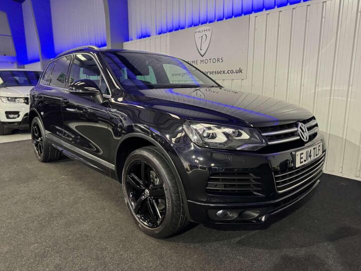 Volkswagen TOUAREG 3.0 TDI V6 BlueMotion Tech R-Line Tiptronic 4WD Euro 5 (s/s) 5dr Volkswagen TOUAREG 3.0 TDI V6 BlueMotion Tech R-Line Tiptronic 4WD Euro 5 (s/s) 5dr