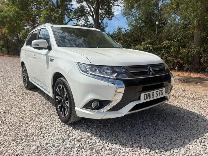 Mitsubishi OUTLANDER 2.0h 12kWh 4h CVT 4WD Euro 6 (s/s) 5dr