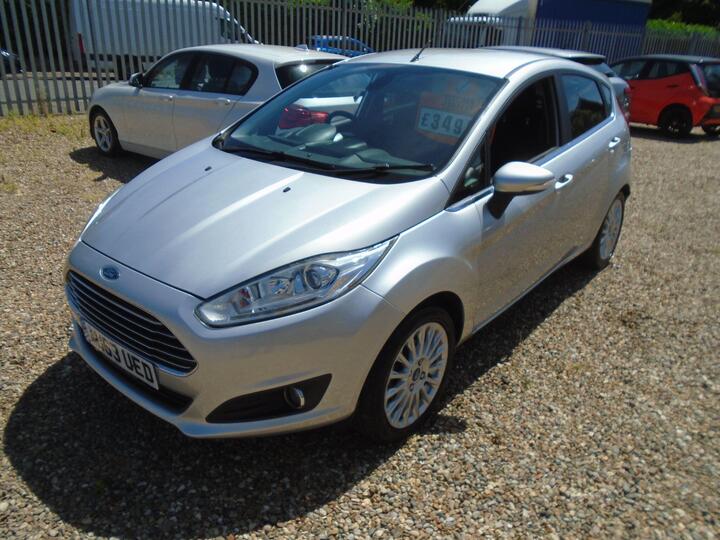 Ford Fiesta 1.0T EcoBoost Titanium Euro 5 (s/s) 5dr