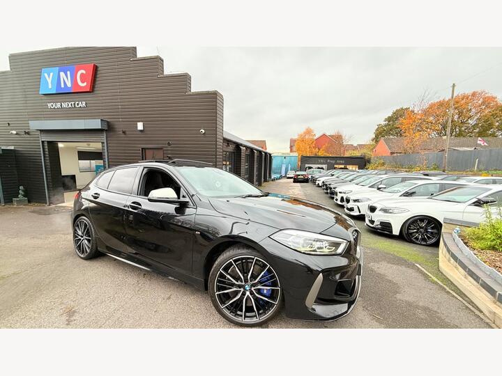 BMW 1 Series 2.0 M135i Auto XDrive Euro 6 (s/s) 5dr BMW 1 Series 2.0 M135i Auto XDrive Euro 6 (s/s) 5dr