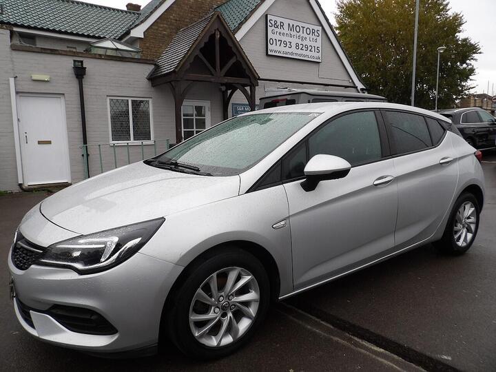 Vauxhall Astra 1.5 Turbo D Business Edition Nav Euro 6 (s/s) 5dr Vauxhall Astra 1.5 Turbo D Business Edition Nav Euro 6 (s/s) 5dr