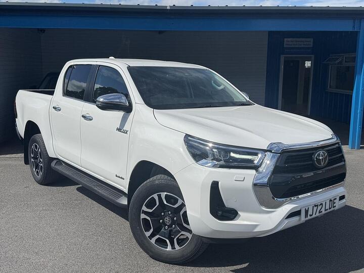 Toyota Hilux 2.4 D-4D Invincible Pickup Double Cab 4dr Diesel Auto 4WD Euro 6 (s/s) (150 Ps)