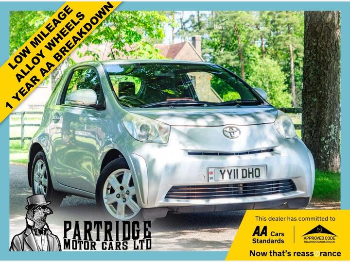 Toyota IQ 1.0 VVT-i Euro 5 3dr