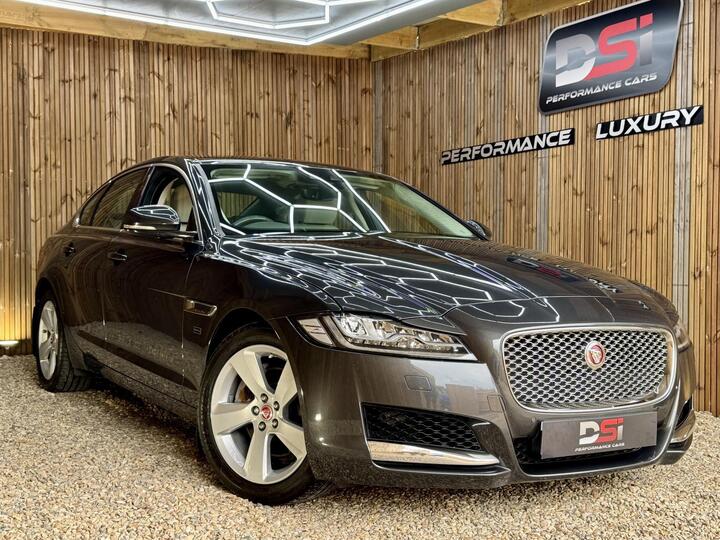 Jaguar XF 2.0i Portfolio Auto Euro 6 (s/s) 4dr