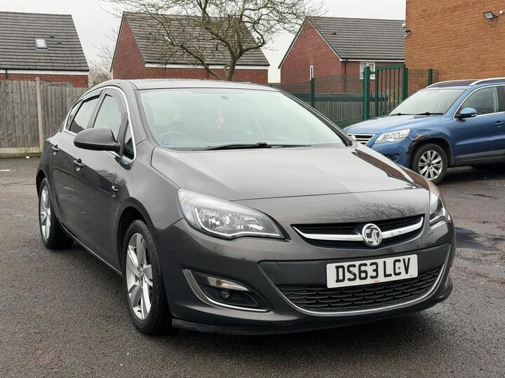 Vauxhall Astra 1.6 16v SRi Euro 5 5dr
