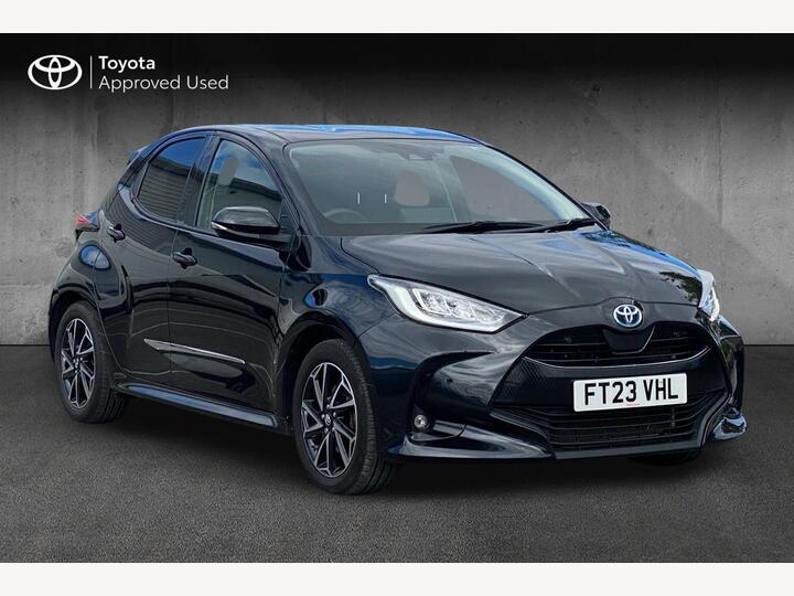 Toyota Yaris 1.5 VVT-h Design E-CVT Euro 6 (s/s) 5dr