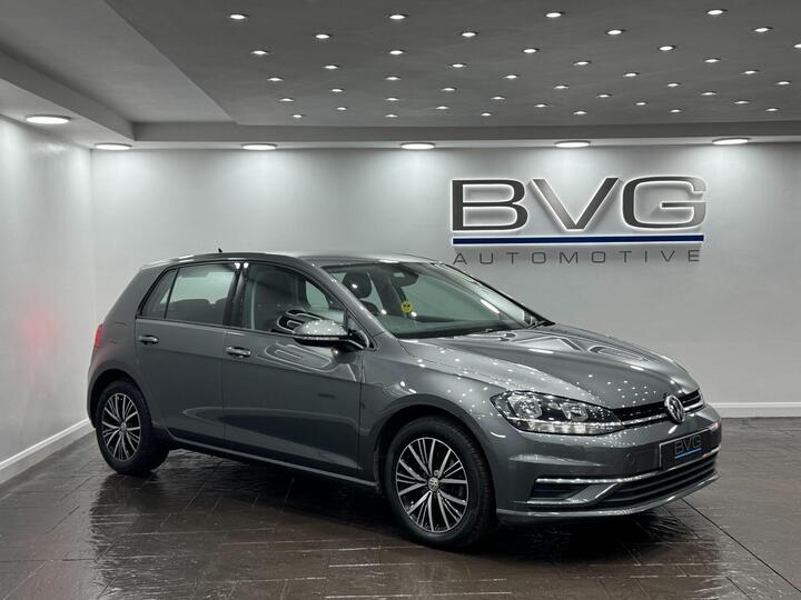 Volkswagen Golf 1.6 TDI SE Nav DSG Euro 6 (s/s) 5dr