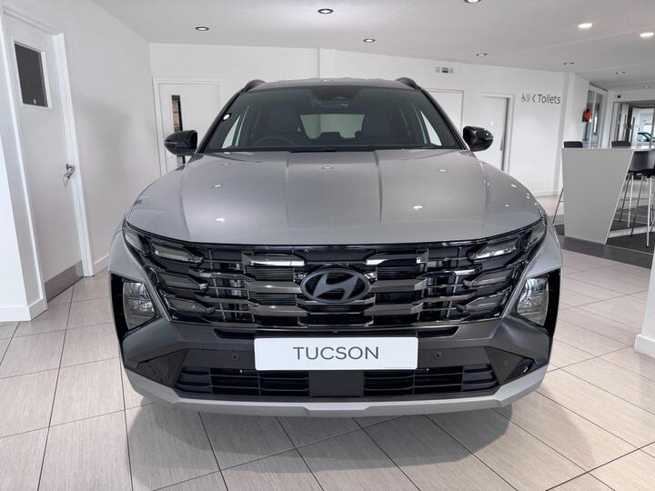 Hyundai TUCSON 1.6T Hybrid Black Line Auto Euro 6 (s/s) 5dr