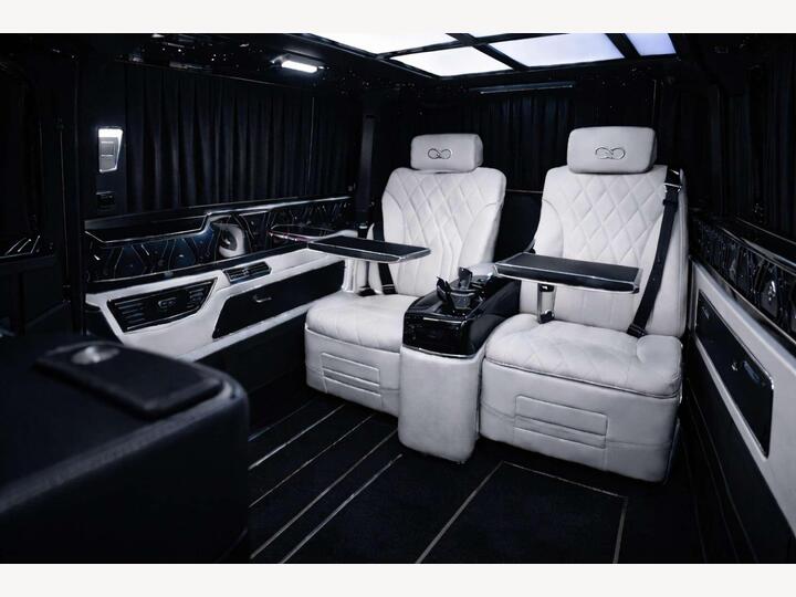 Mercedes-Benz V-CLASS 2.0 V300d Premium G-Tronic+ Euro 6 (s/s) 5dr (8 Seat, Extra Long)