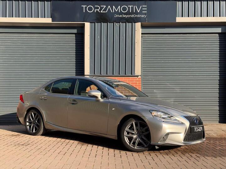 Lexus IS 2.5 300h F Sport E-CVT Euro 6 (s/s) 4dr