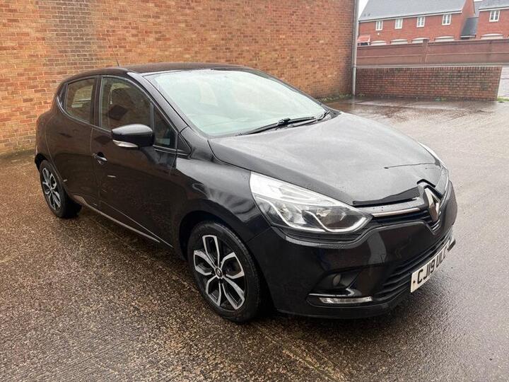 Renault Clio 0.9 TCe Play Euro 6 (s/s) 5dr