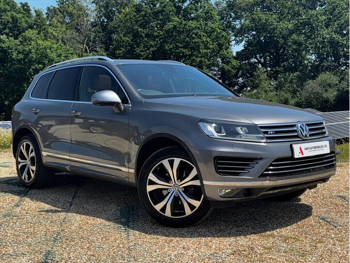 Volkswagen Touareg 3.0 TDI V6 BlueMotion Tech R-Line Tiptronic 4WD Euro 6 (s/s) 5dr