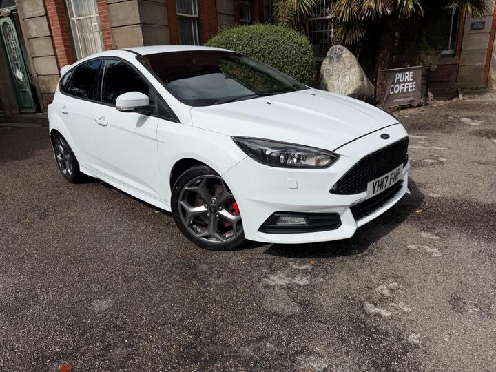 Ford Focus 2.0T EcoBoost ST-3 Euro 6 (s/s) 5dr
