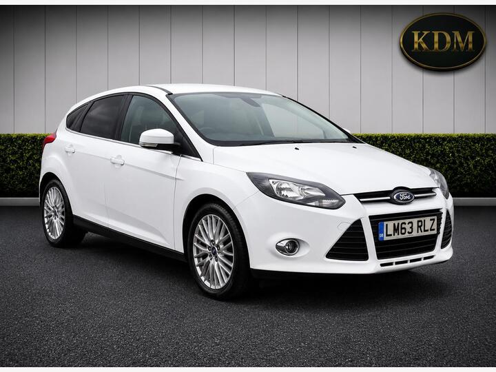 Ford Focus 1.0T EcoBoost Zetec Euro 5 (s/s) 5dr