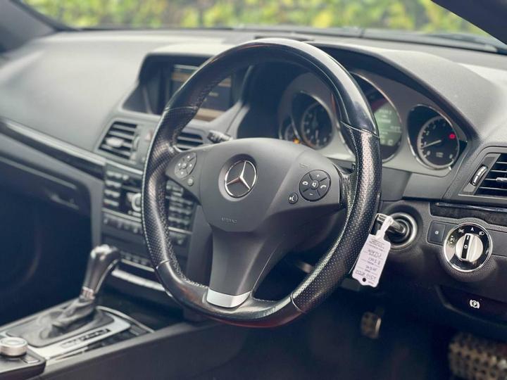 Mercedes-Benz E-CLASS 5.5 E500 V8 Sport Cabriolet G-Tronic Euro 5 2dr