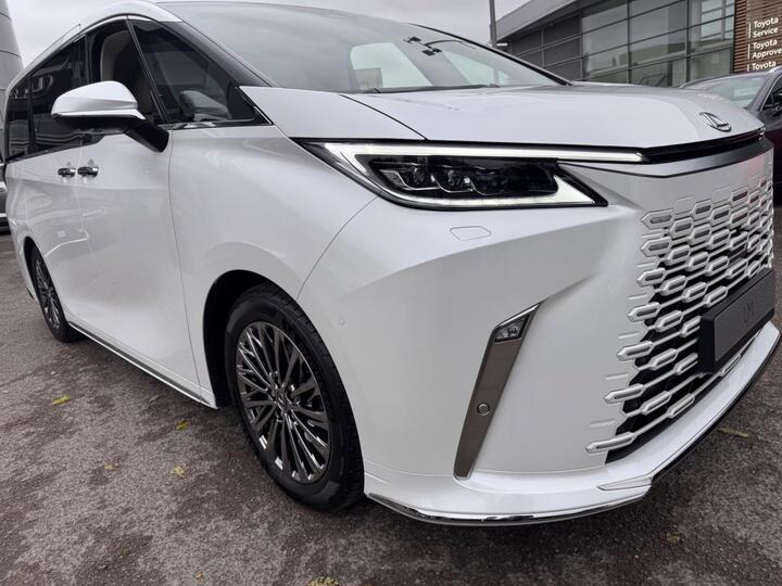 Lexus LM 2.5 350h Takumi E-CVT AWD Euro 6 (s/s) 5dr