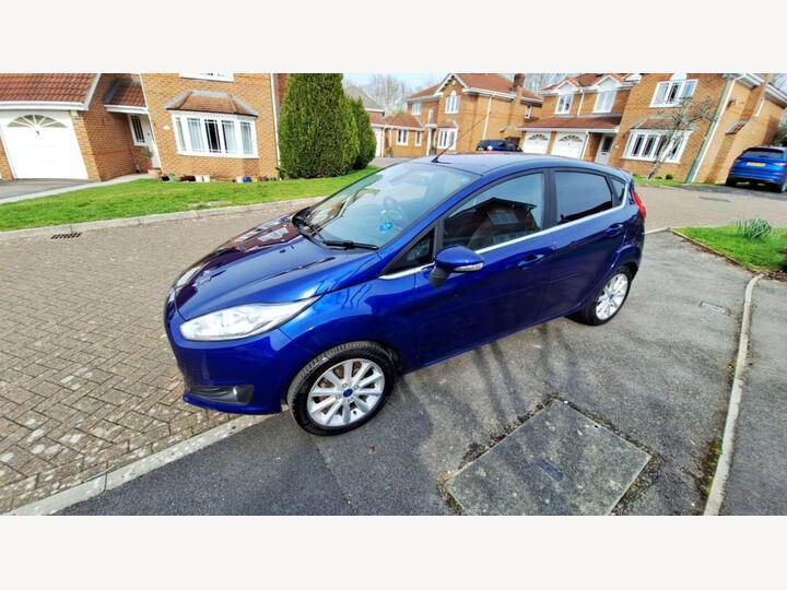 Ford Fiesta 1.0T EcoBoost Titanium Euro 6 (s/s) 5dr