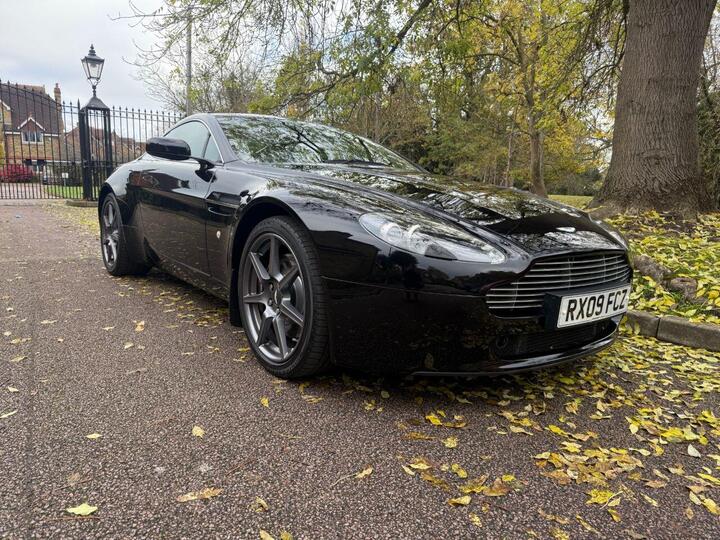 Aston Martin VANTAGE 4.3 V8 Euro 4 2dr