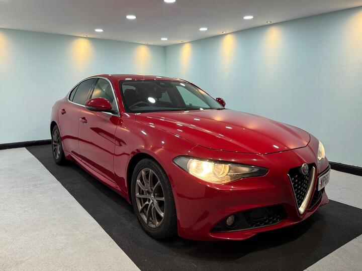 Alfa Romeo Giulia 2.2 TD Super Auto Euro 6 (s/s) 4dr