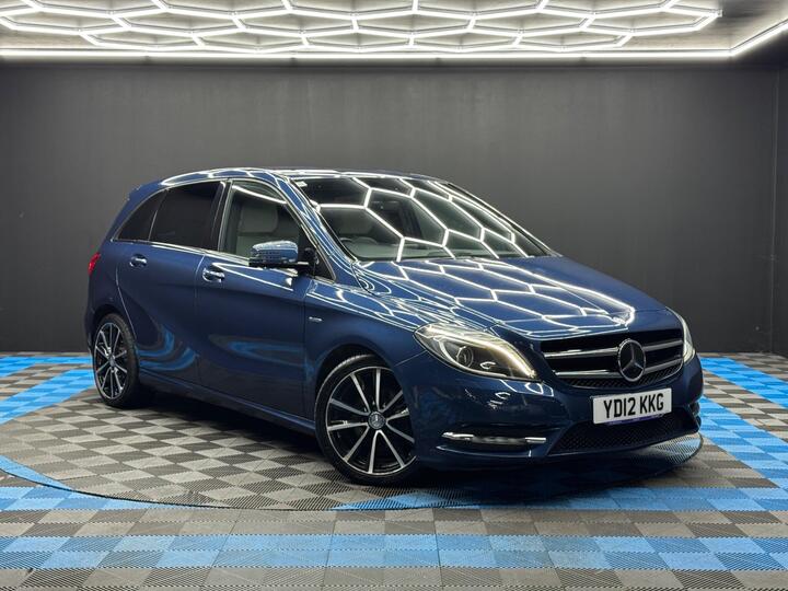 Mercedes-Benz B Class 1.6 B200 BlueEfficiency Sport 7G-DCT Euro 5 (s/s) 5dr