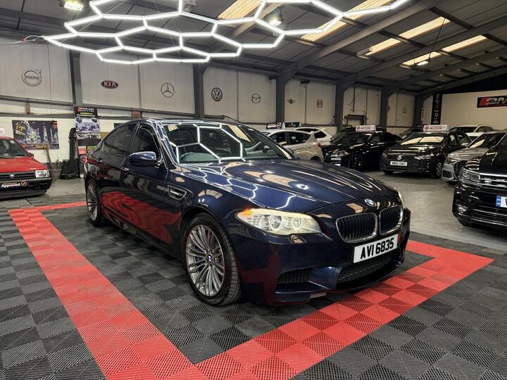 BMW M5 4.4 V8 DCT Euro 5 (s/s) 4dr