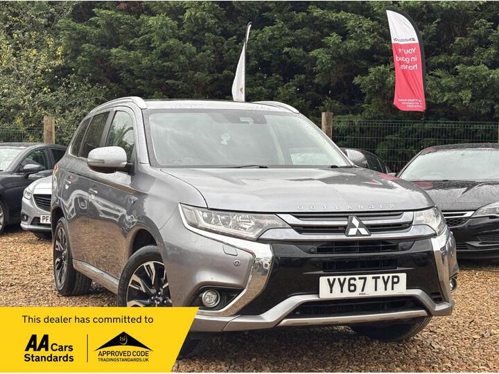 Mitsubishi Outlander 2.0h 12kWh 5hs CVT 4WD Euro 6 (s/s) 5dr Mitsubishi Outlander 2.0h 12kWh 5hs CVT 4WD Euro 6 (s/s) 5dr