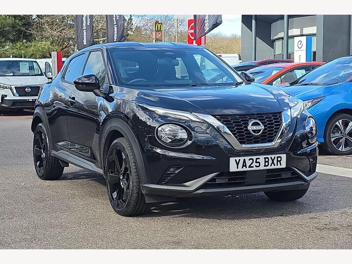 Nissan Juke 1.0 DIG-T Tekna Euro 6 (s/s) 5dr Nissan Juke 1.0 DIG-T Tekna Euro 6 (s/s) 5dr