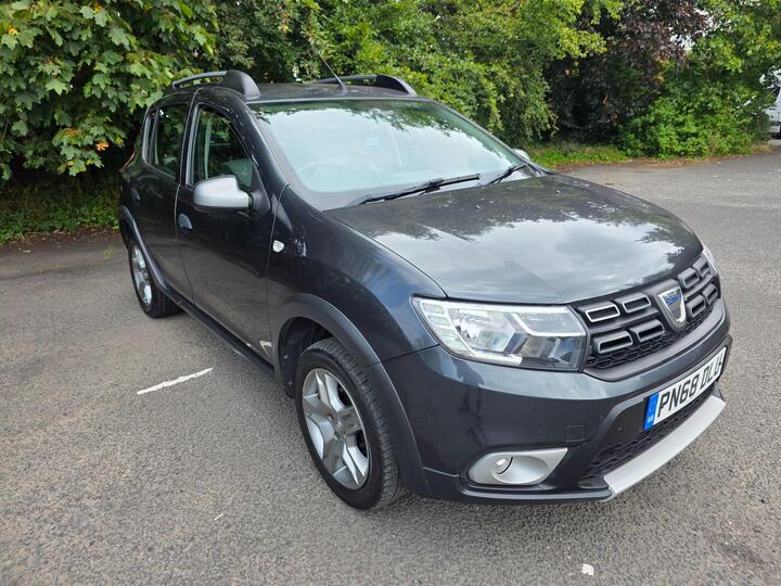 Dacia Sandero Stepway 0.9 TCe Essential Euro 6 (s/s) 5dr